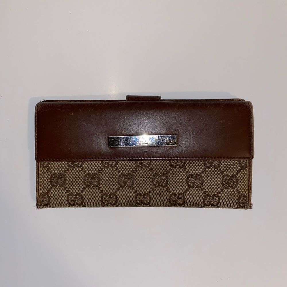 Gucci long wallet